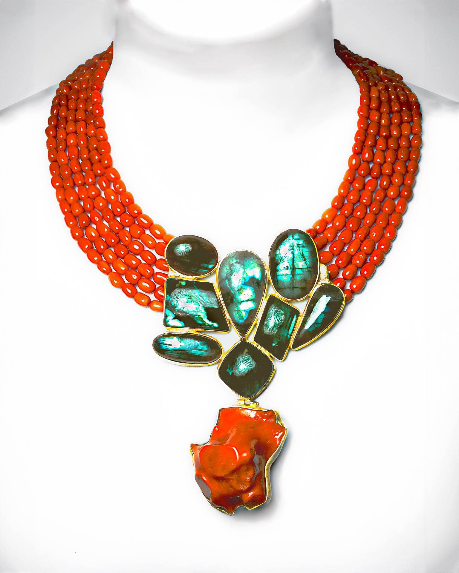 Vesuvio Collier – geschlossen am Hals